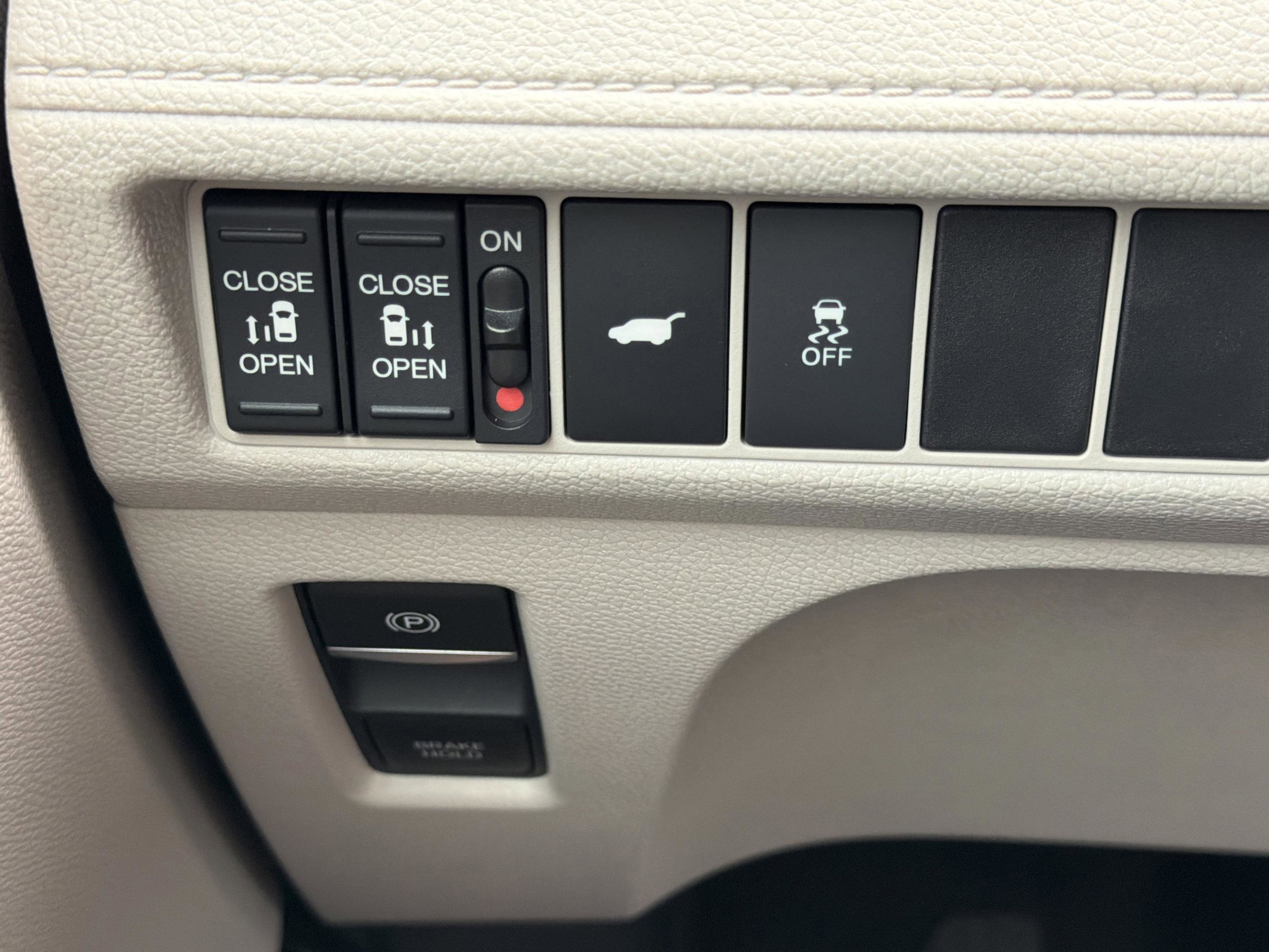 Certified 2026 Honda Odyssey EX-L image 19