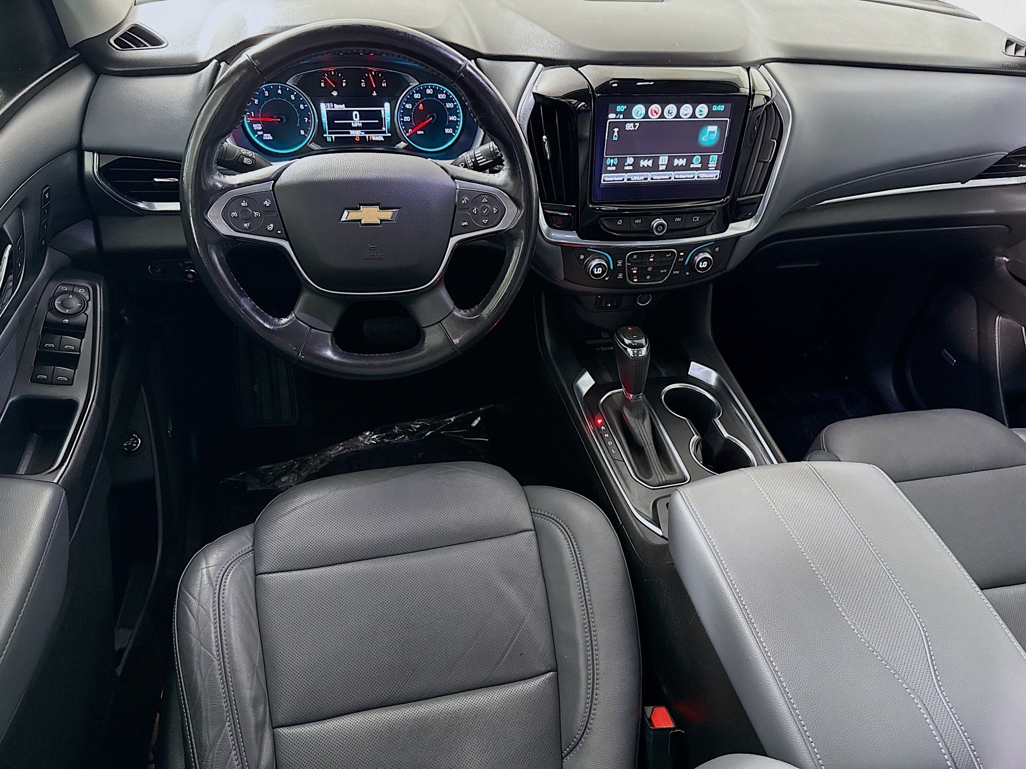 Used 2018 Chevrolet Traverse Premier w/ Driver Confidence II Package FWD image 17