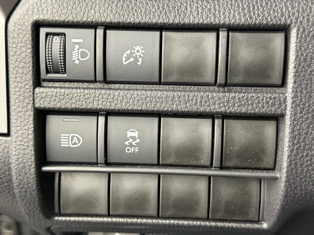 Certified 2026 Toyota Tacoma SR5 AWD/4WD image 27