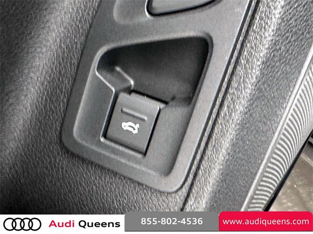 Certified 2025 Audi Q3 2.0T Premium Plus w/ Premium Plus Package image 19