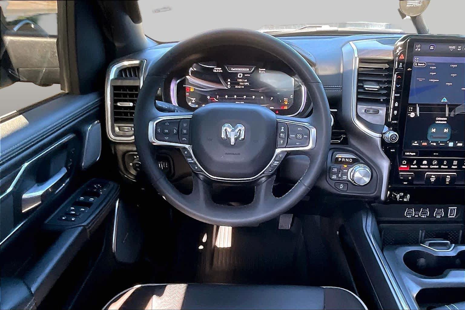 Used 2025 RAM 1500 Laramie w/ Night Edition AWD/4WD image 6
