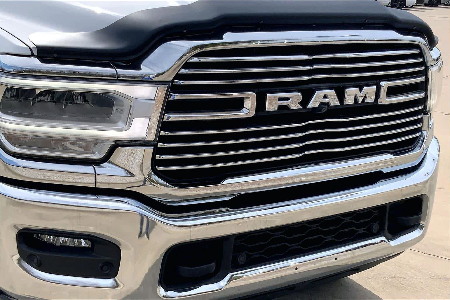 Used 2020 RAM 3500 Laramie image 30