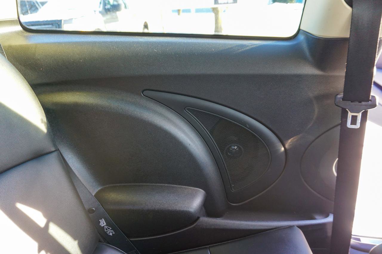 Used 2011 MINI Cooper Hardtop image 23