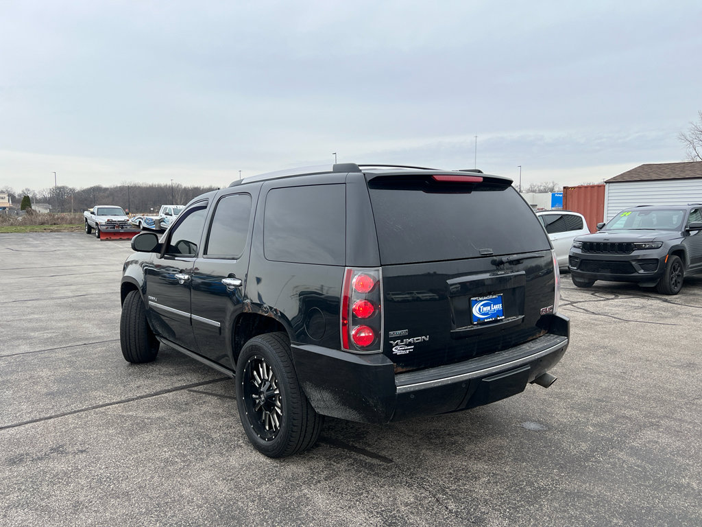 Used 2011 GMC Yukon Denali image 8