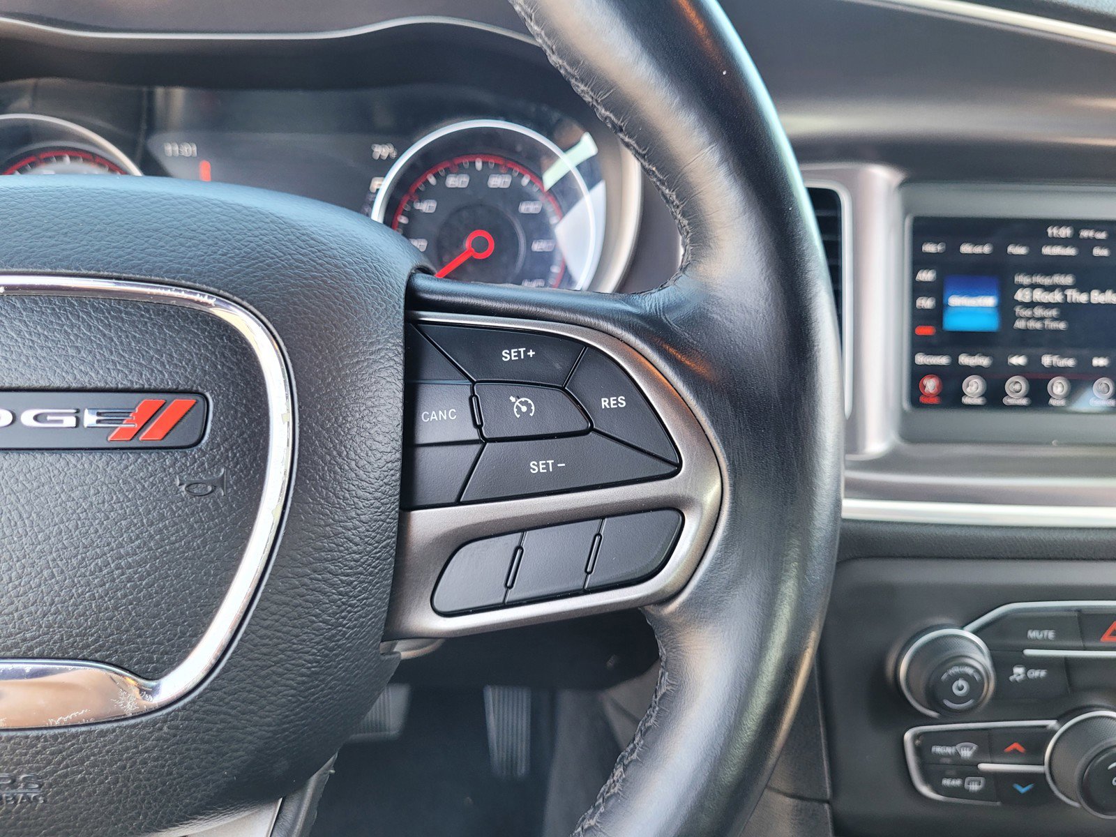 Used 2021 Dodge Charger SXT w/ Leather Interior Group RWD image 23