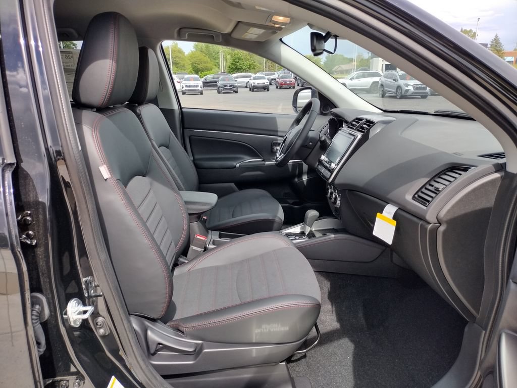 New 2026 Mitsubishi Outlander Sport SE AWD/4WD image 10