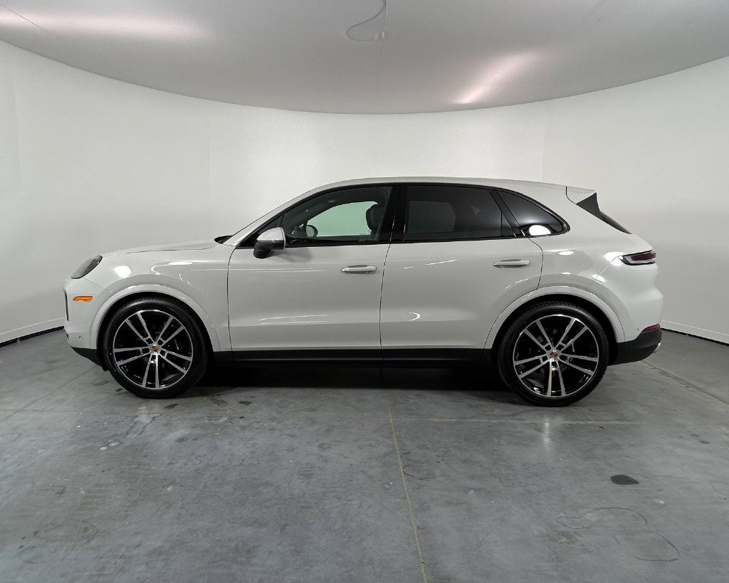 New 2026 Porsche Cayenne AWD/4WD image 2