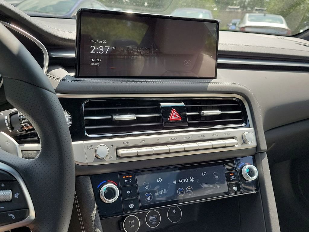 Used 2025 Genesis G70 2.5T w/ Sport Prestige Package image 16