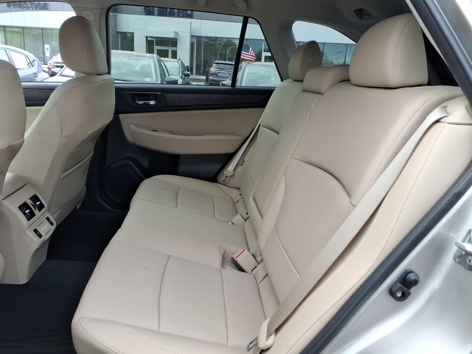 Used 2018 Subaru Outback 2.5i Limited AWD/4WD image 16