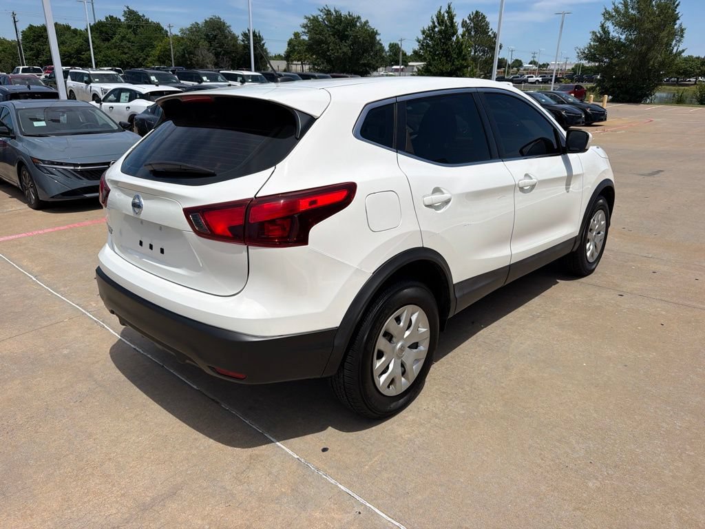 Used 2019 Nissan Rogue Sport S FWD image 5