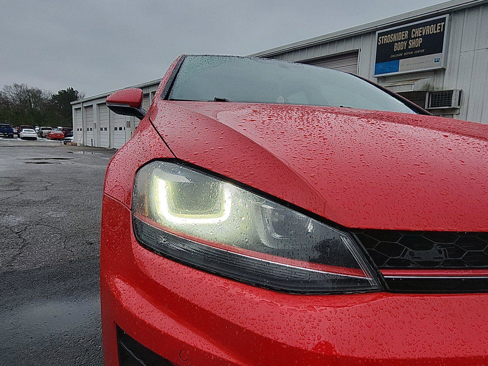 Used 2015 Volkswagen GTI SE w/ Lighting Package (SEL) image 9