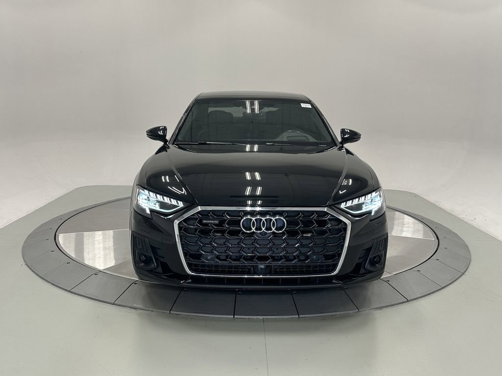 Used 2023 Audi A8 L 3.0T image 2