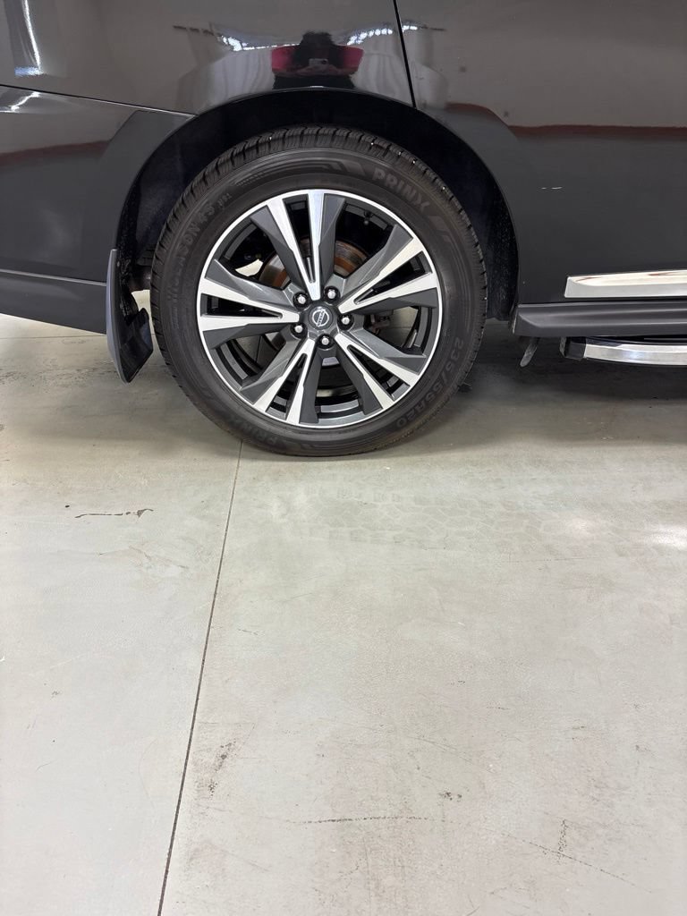Used 2020 Nissan Pathfinder Platinum AWD/4WD image 33