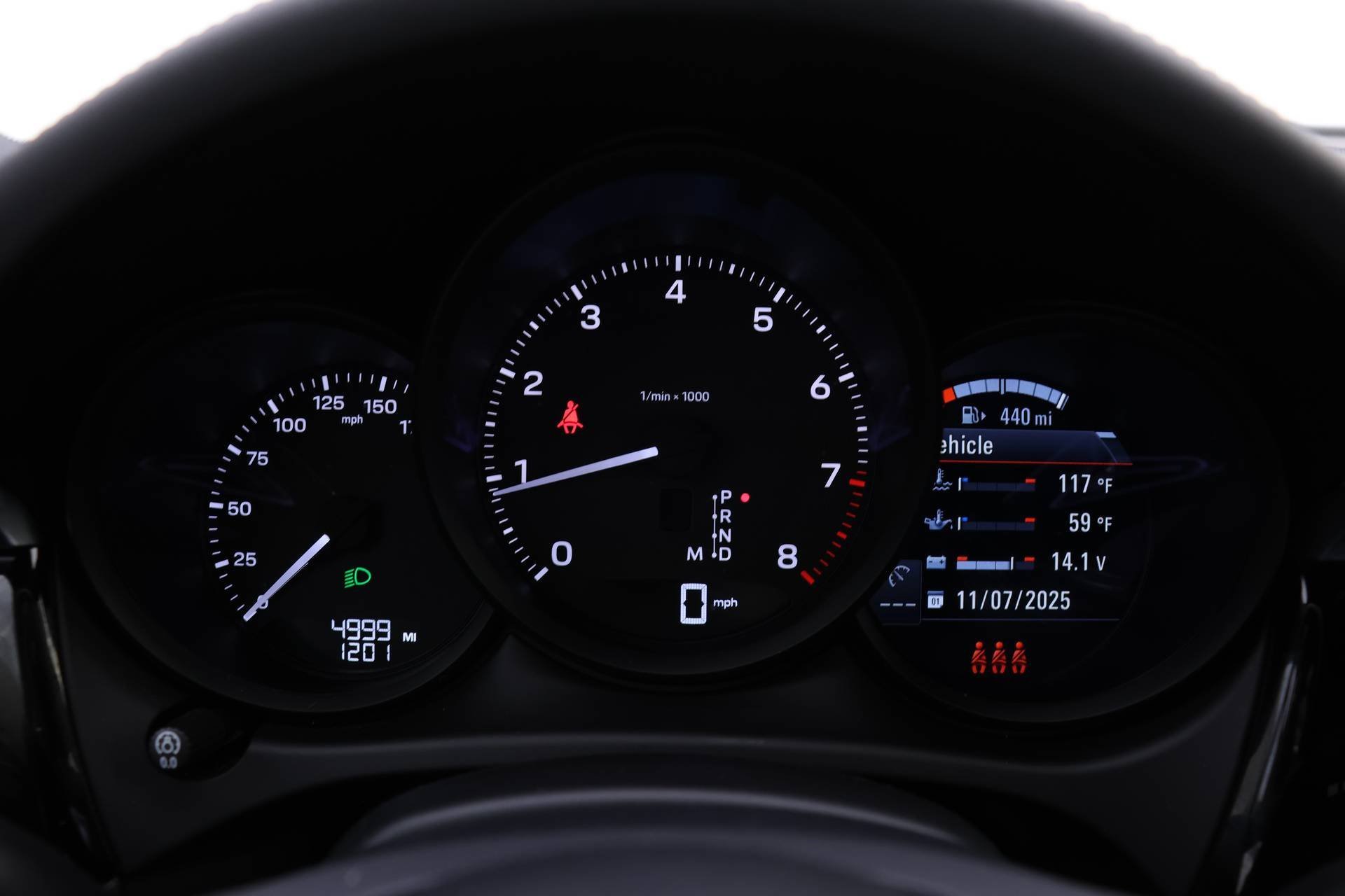 Used 2025 Porsche Macan image 13