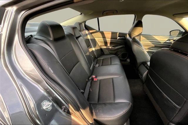 Used 2022 Nissan Altima 2.5 SR image 17