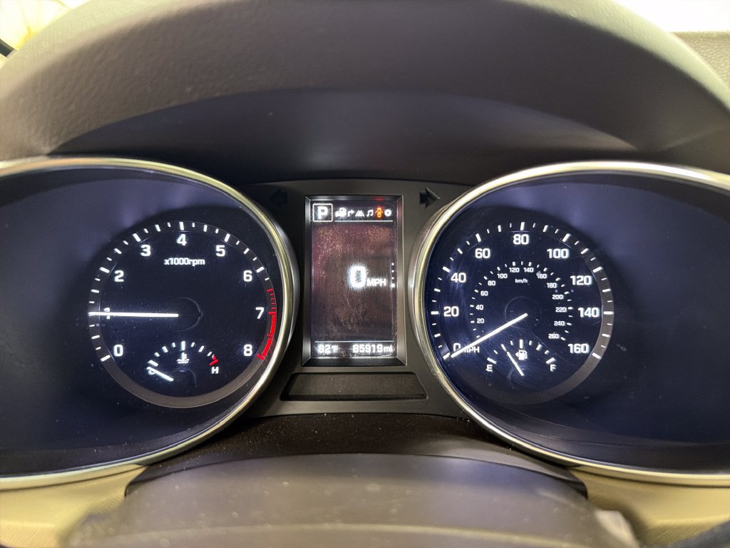 Used 2017 Hyundai Santa Fe Limited FWD image 25