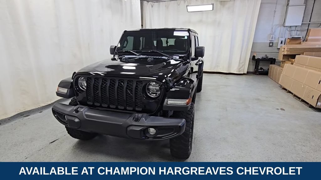 Used 2022 Jeep Gladiator Sport AWD/4WD image 3