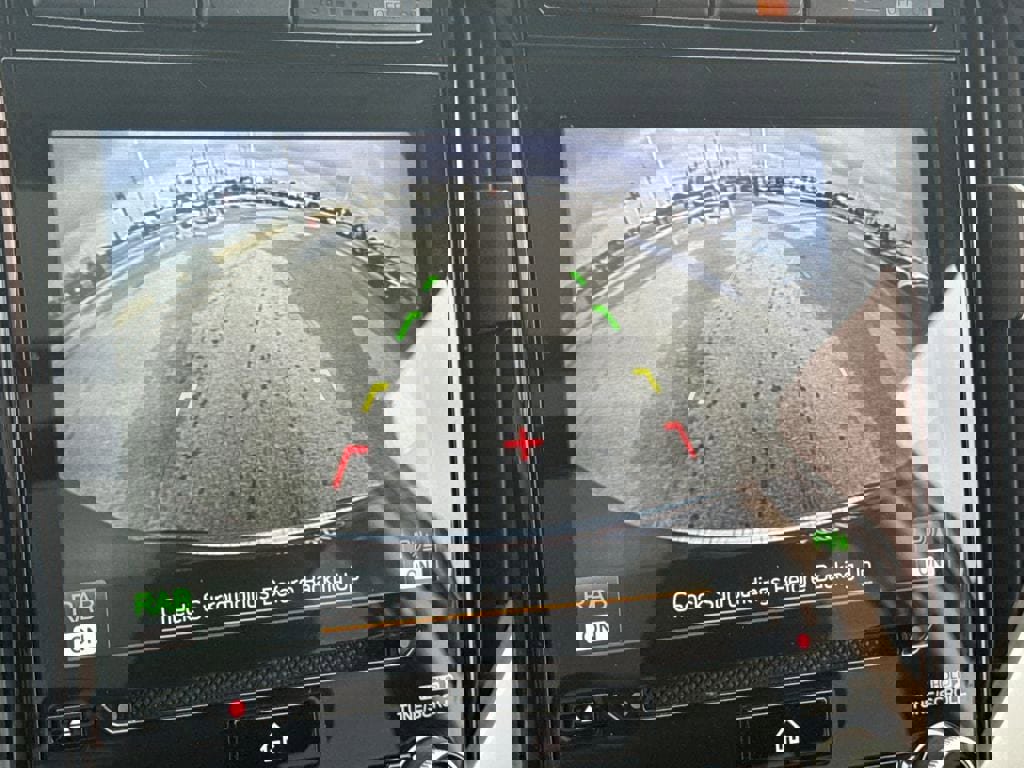 Used 2022 Subaru Ascent Limited w/ Technology Package image 29