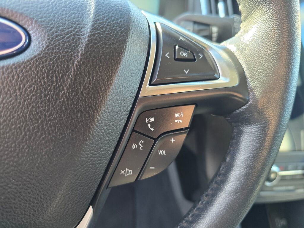 Used 2022 Ford Edge Titanium image 26