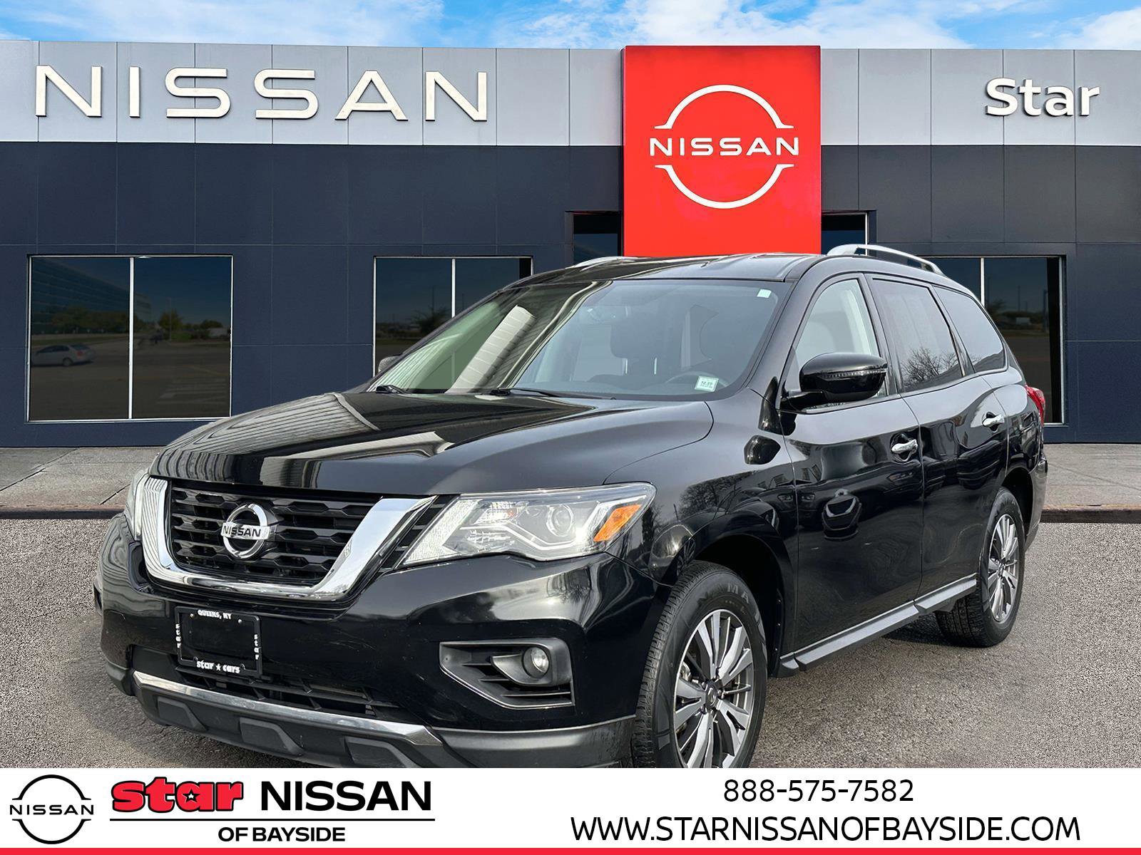 Used 2019 Nissan Pathfinder SV image 7