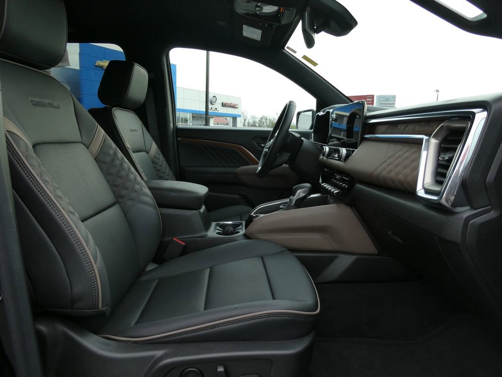 Certified 2024 GMC Canyon Denali image 14