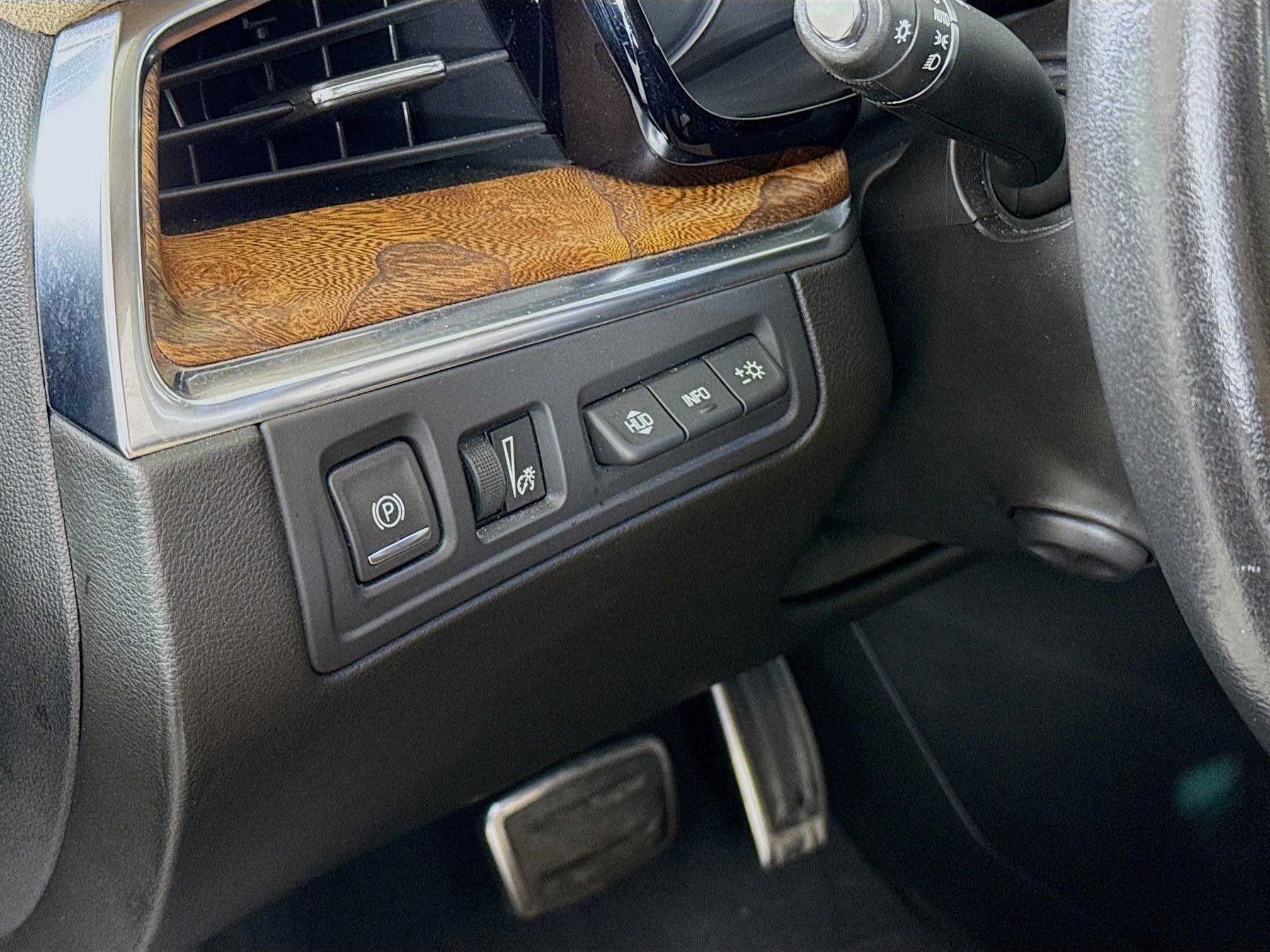 Used 2021 Cadillac XT5 Sportv w/ Platinum Package AWD/4WD image 10