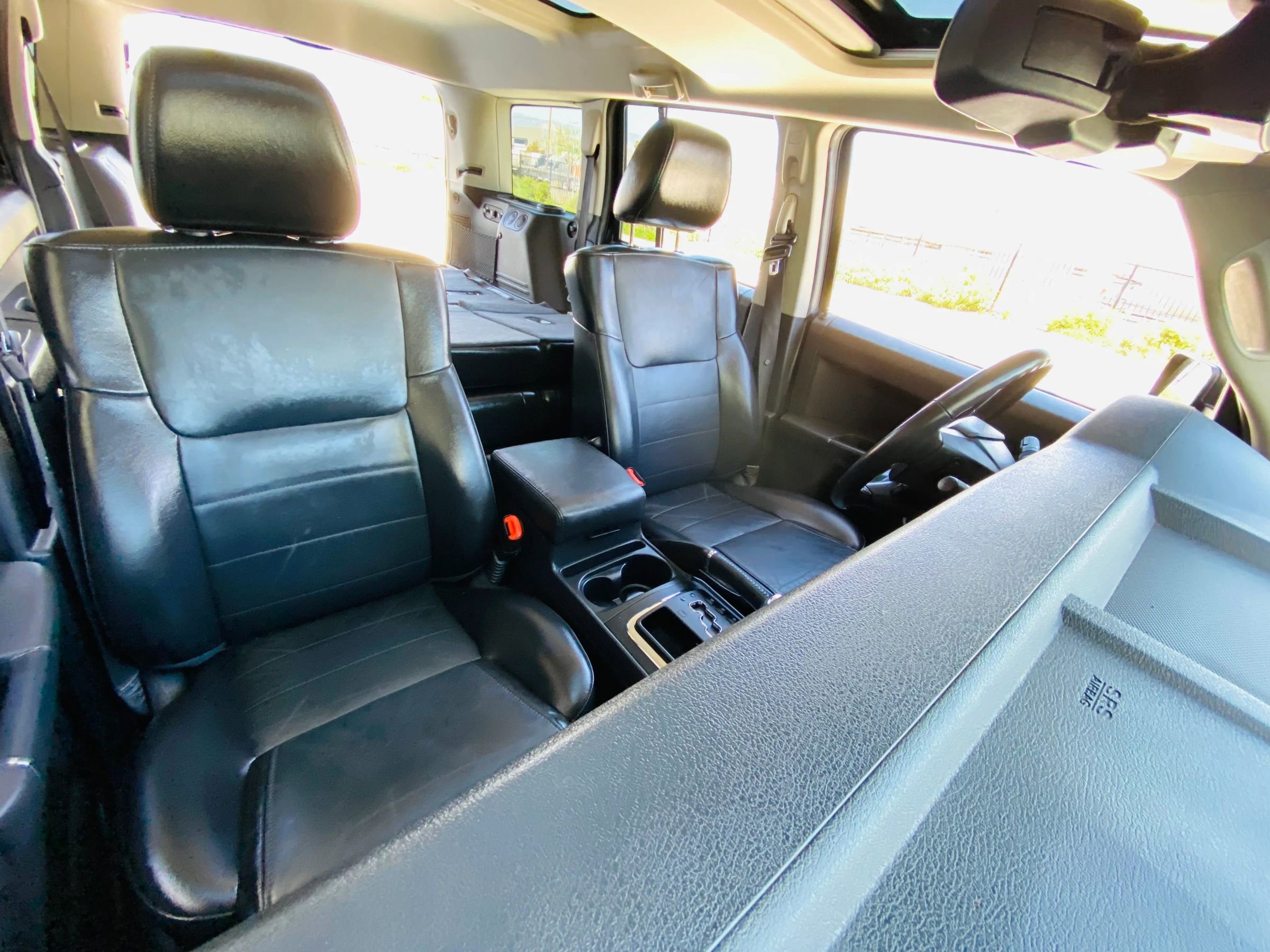 Used 2010 Jeep Commander Sport w/ Sun/Sound Group RWD image 31