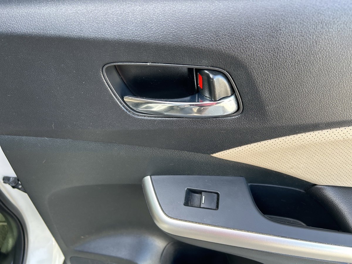 Used 2016 Honda CR-V Touring image 35