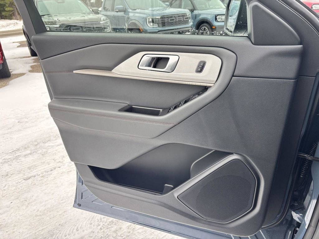 New 2026 Ford Explorer Active w/ Active Comfort Package image 19