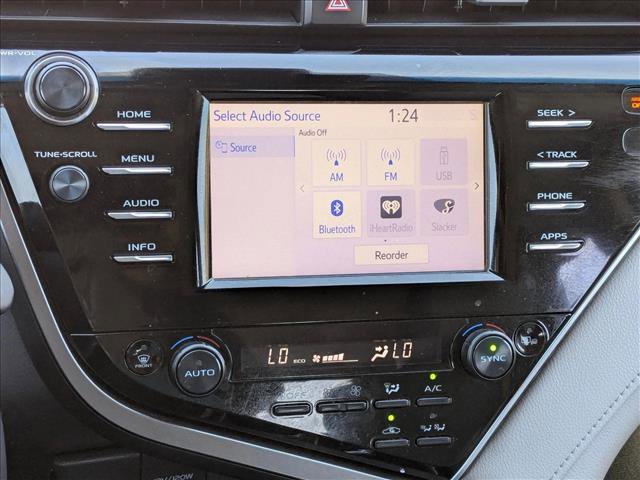 Used 2018 Toyota Camry XLE image 16