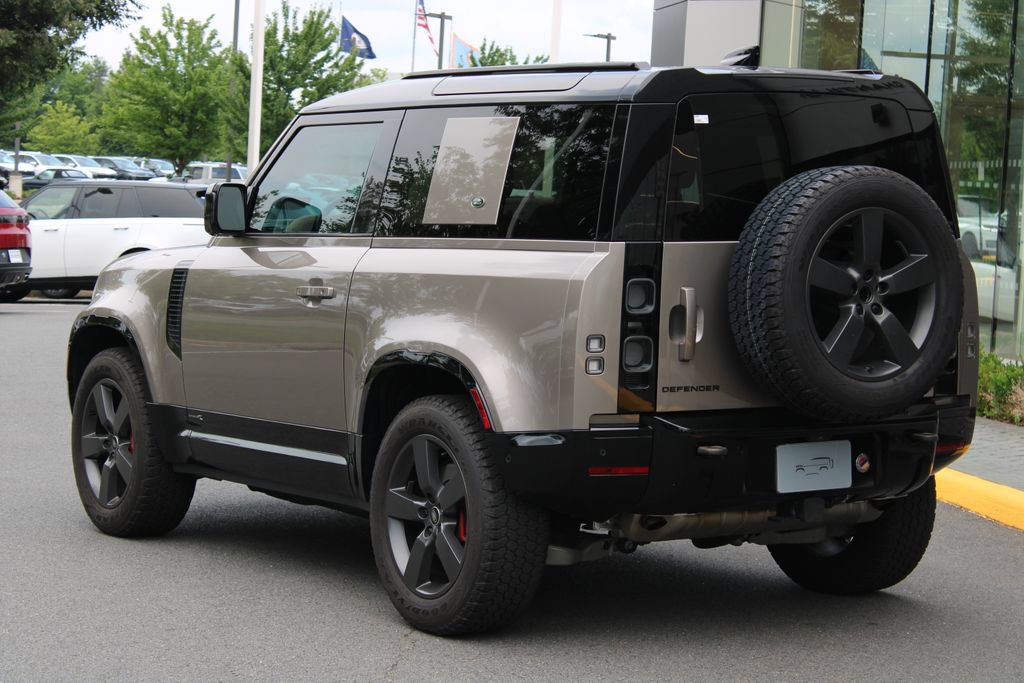 Used 2023 Land Rover Defender 90 X AWD/4WD image 6