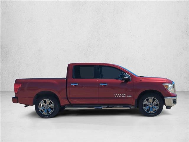 Used 2019 Nissan Titan SV w/ SV Convenience Package image 4