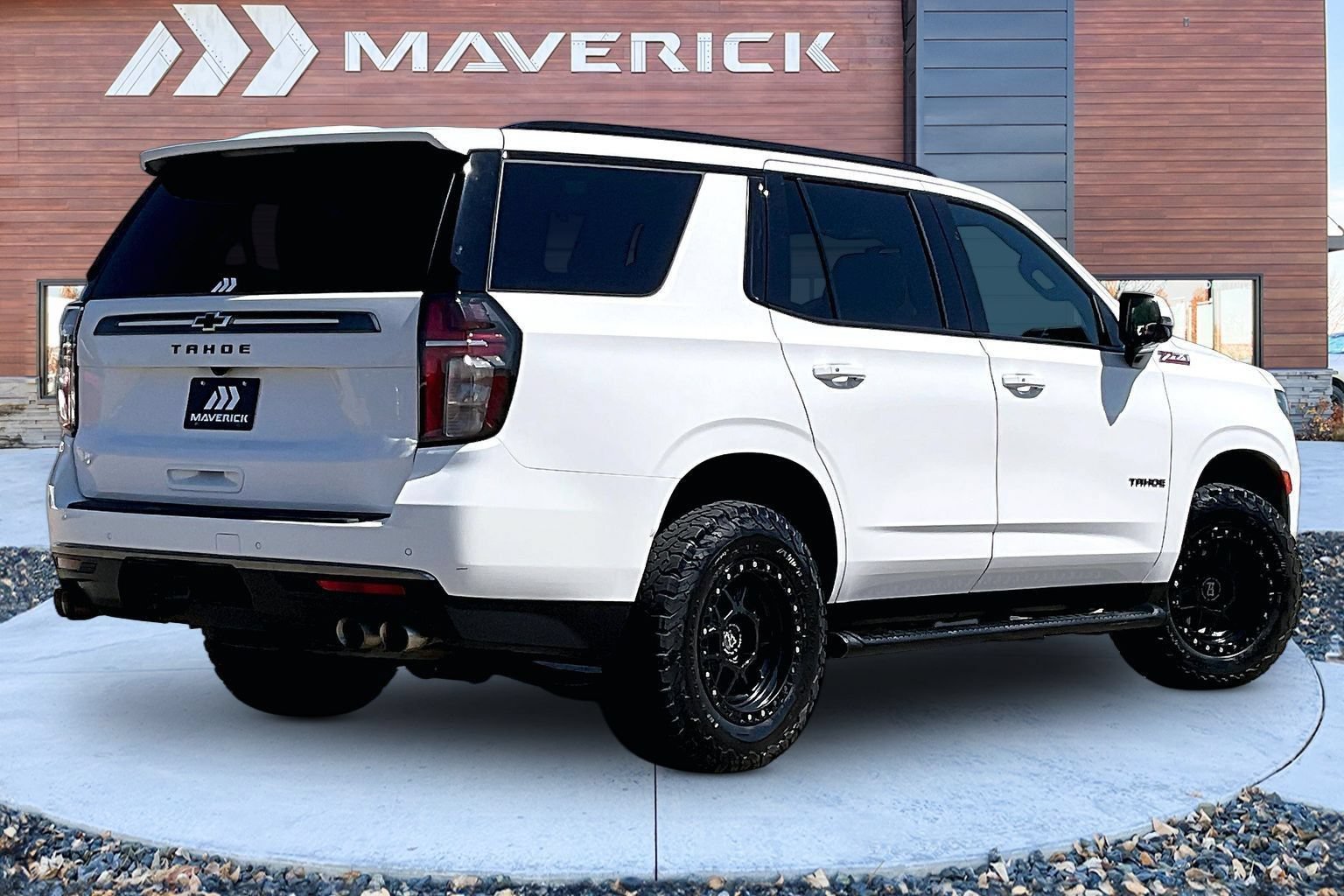 Used 2022 Chevrolet Tahoe Z71 w/ Z71 Off-Road Package AWD/4WD image 5