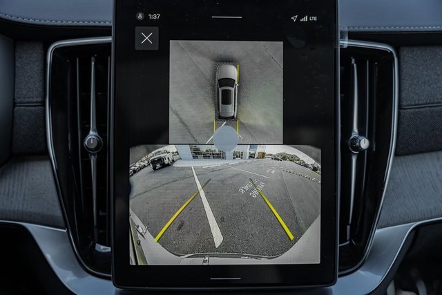 New 2026 Volvo XC90 B6 Ultra w/ Protection Package image 41