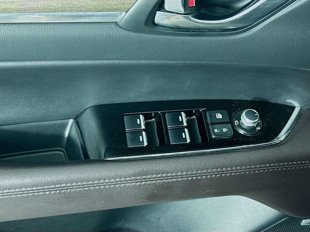 Certified 2023 MAZDA CX-5 Signature AWD/4WD image 24