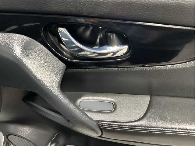 Certified 2022 Nissan Rogue Sport SL image 29