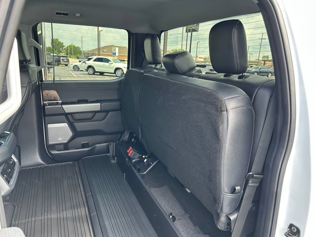 Used 2026 Ford F250 Lariat w/ Chrome Package AWD/4WD image 38