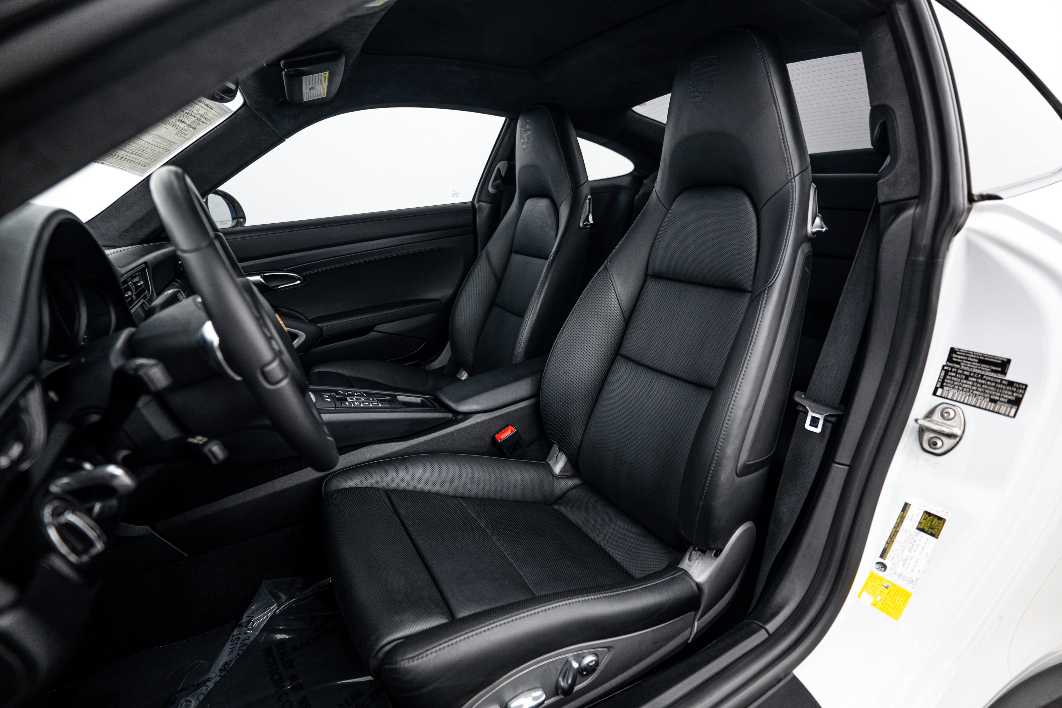 Certified 2015 Porsche 911 Carrera GTS w/ Bose Audio Package RWD image 5