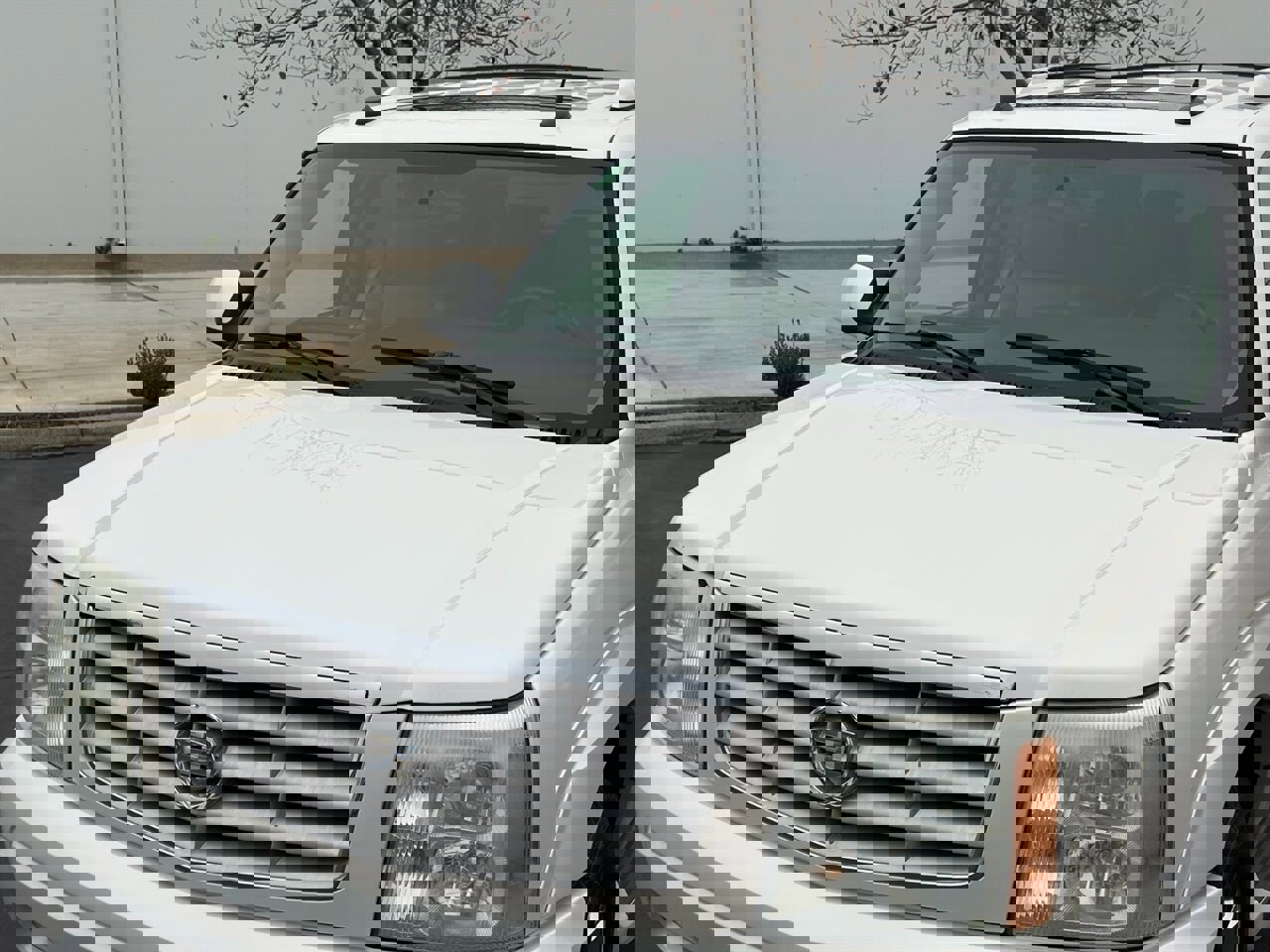 Used 2005 Cadillac Escalade AWD image 8