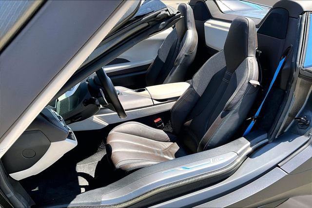 Used 2019 BMW i8 Roadster AWD/4WD image 19