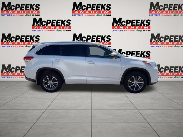 Used 2018 Toyota Highlander XLE FWD image 9