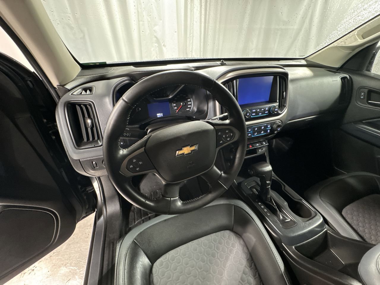 Used 2018 Chevrolet Colorado Z71 image 16