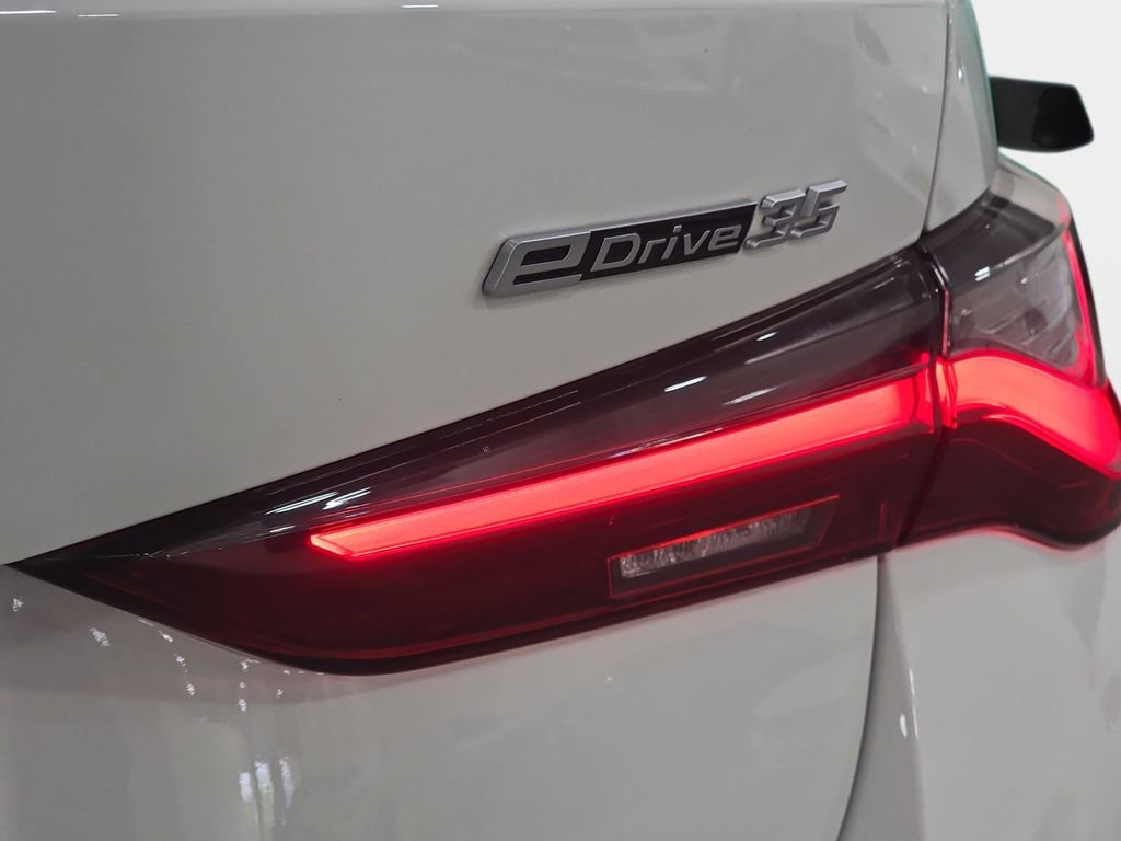 Certified 2023 BMW i4 eDrive35 image 26