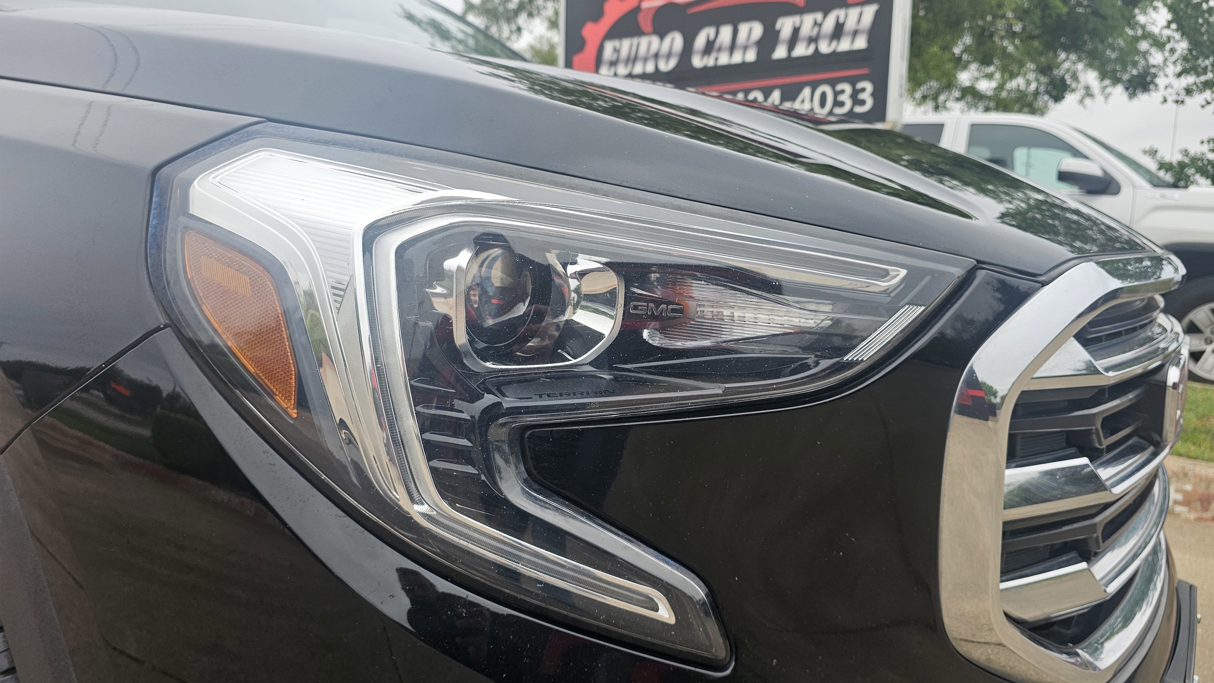 Used 2021 GMC Terrain SLT FWD image 12