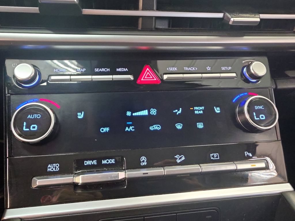 Certified 2024 Hyundai Santa Fe SEL FWD image 21
