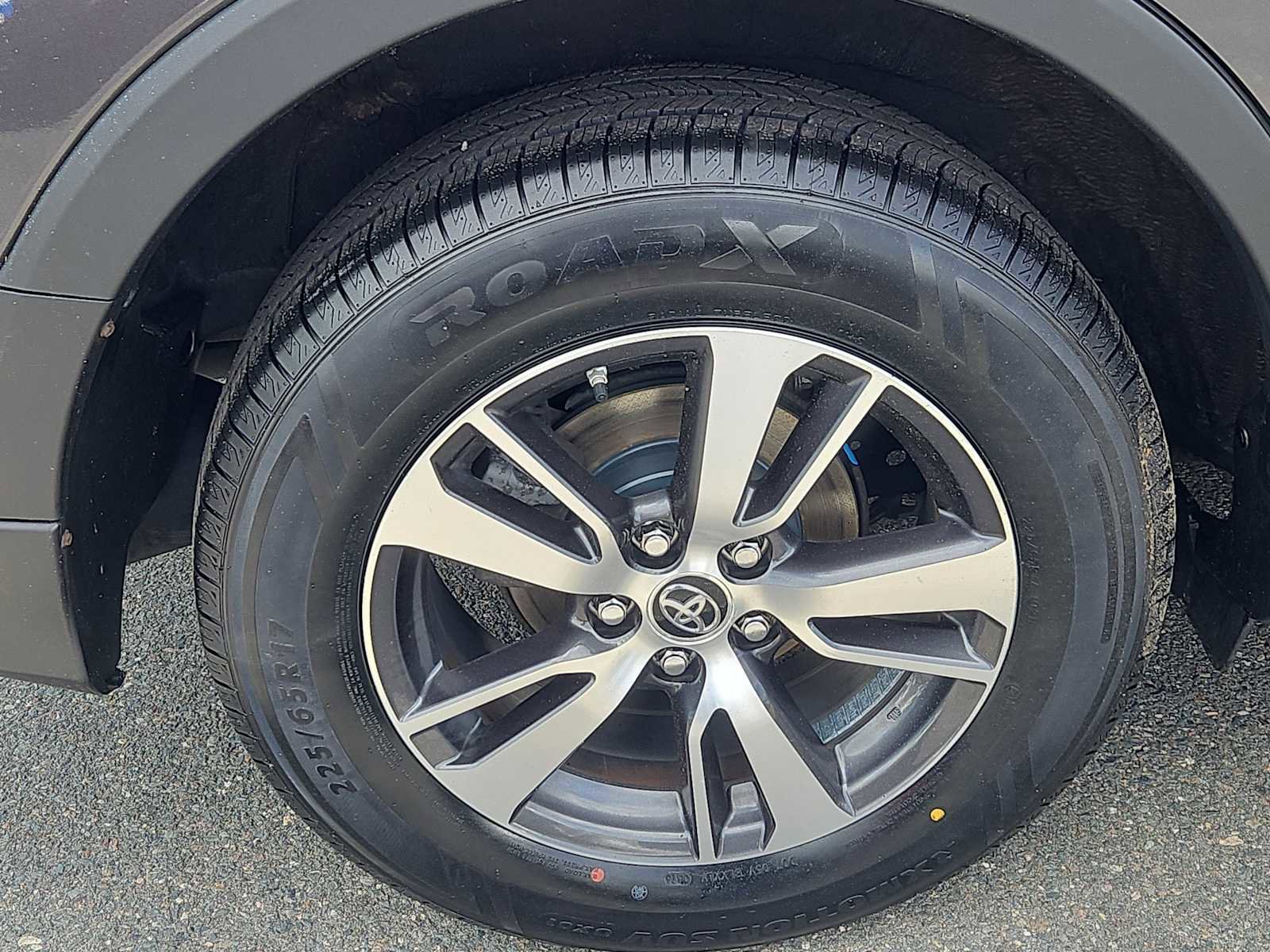 Used 2016 Toyota RAV4 XLE AWD/4WD image 9