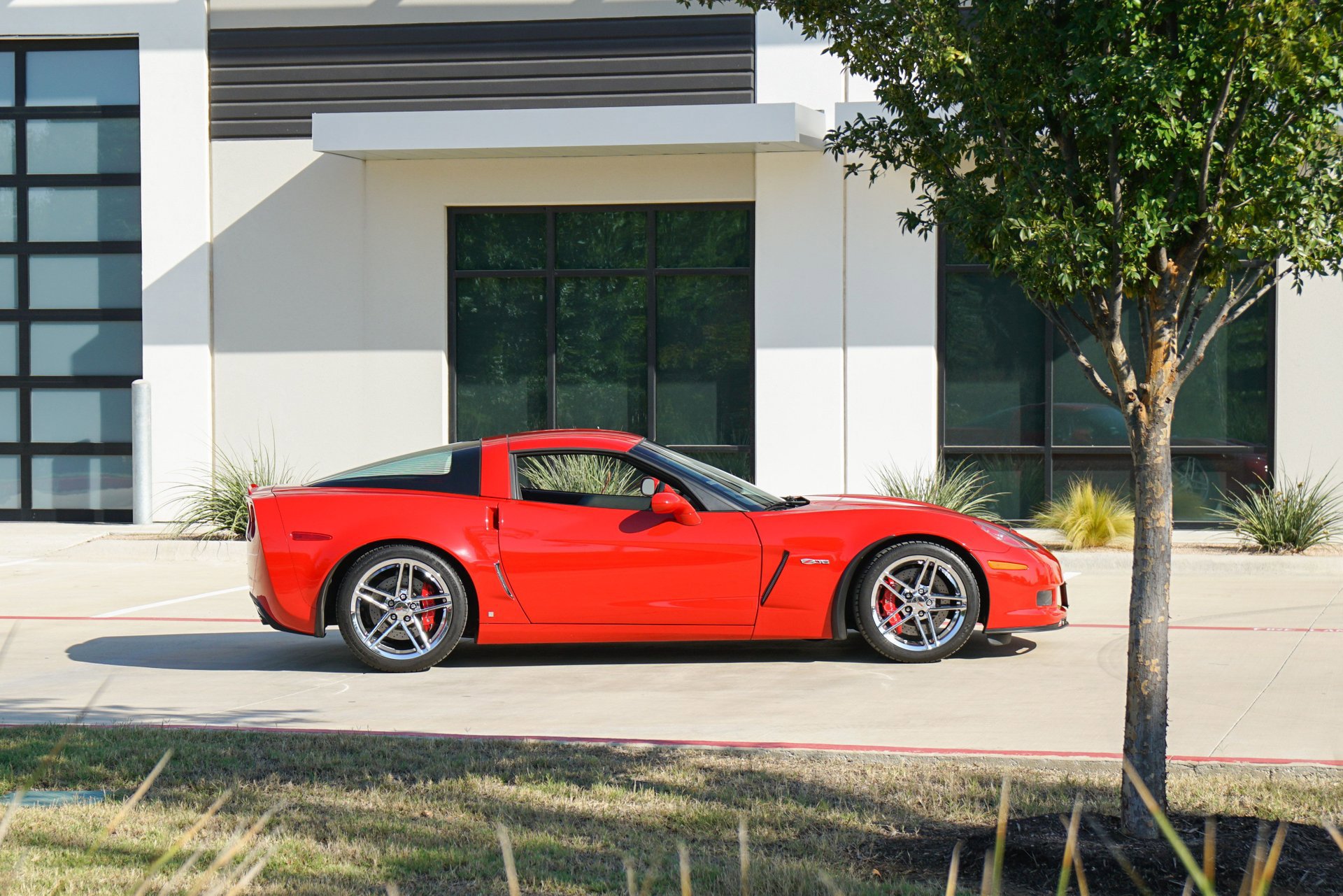 Used 2008 Chevrolet Corvette Z06 w/ Preferred Equipment Group image 3