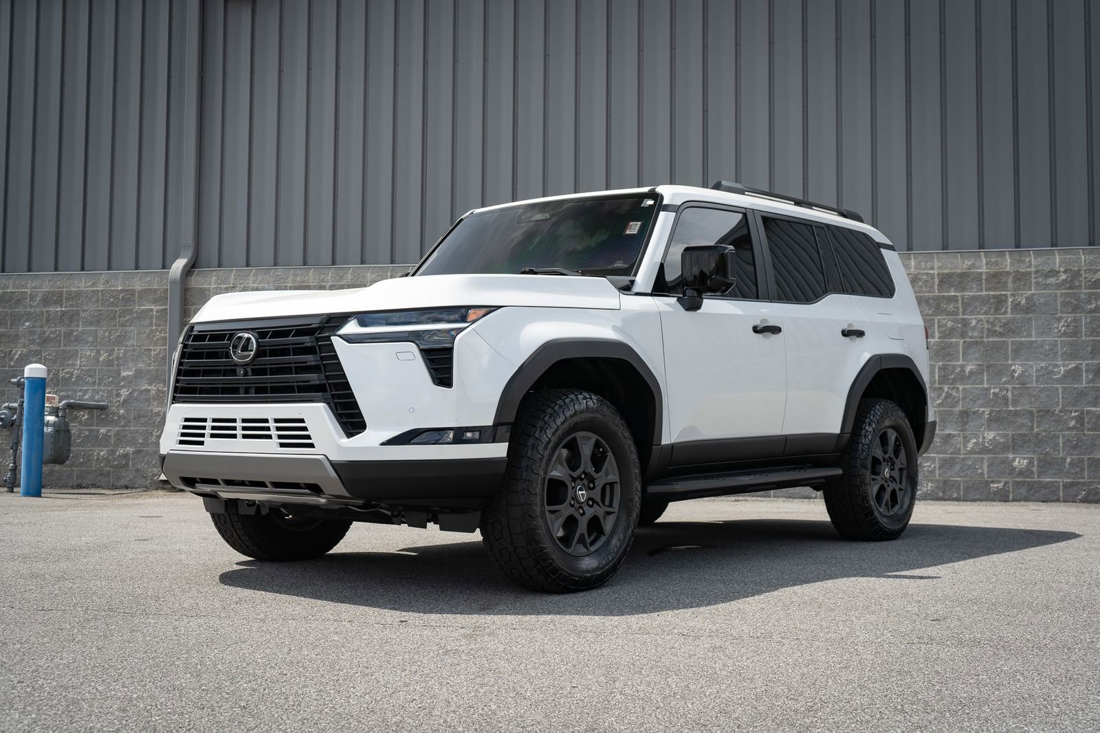 Used 2025 Lexus GX 550 AWD/4WD image 9