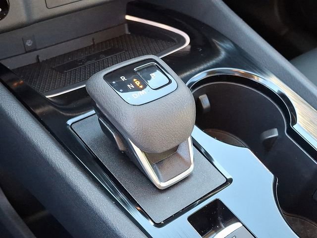 Used 2024 Nissan Rogue SL w/ SL Premium Package image 17