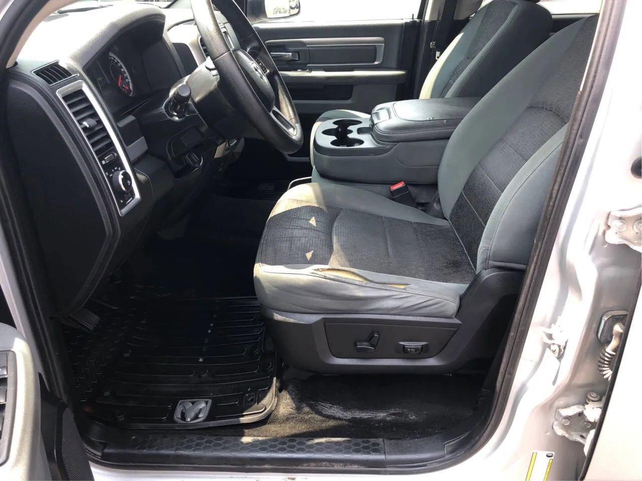 Used 2015 RAM 1500 Outdoorsman image 9